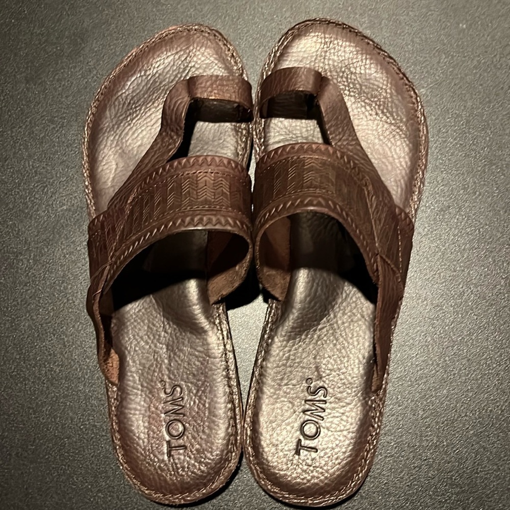 Womens Sz 11 Isabella Sandals by TOM’S